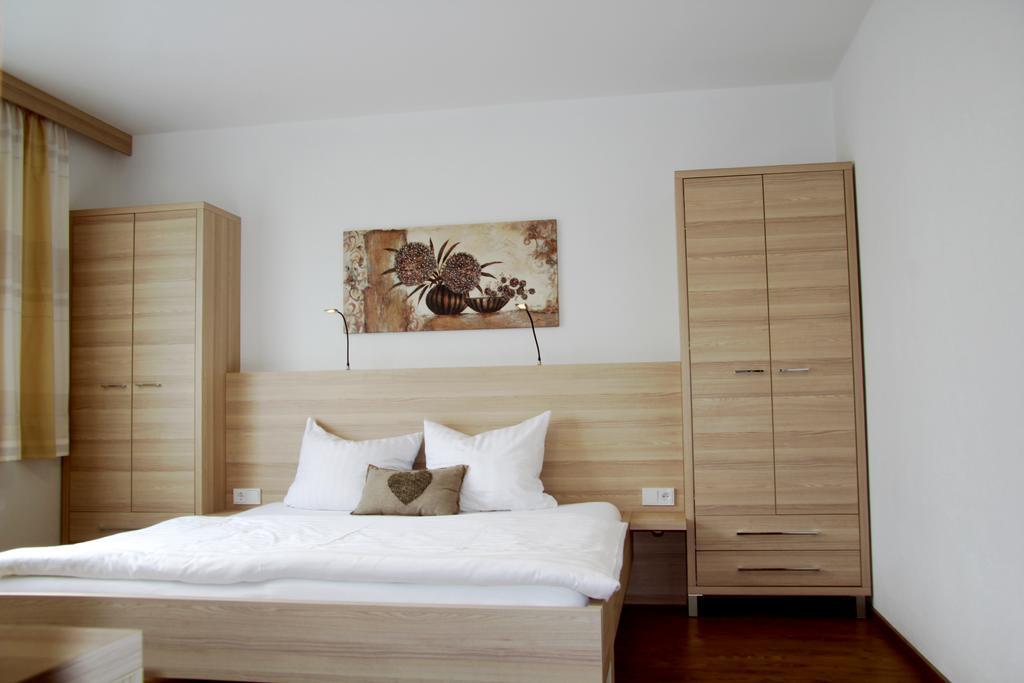 Hotel Blumenhof Sankt Georgen im Attergau Extérieur photo