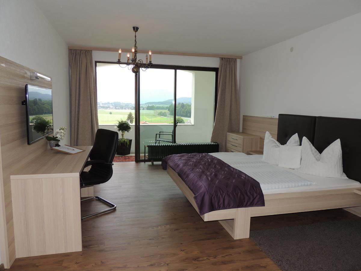 Hotel Blumenhof Sankt Georgen im Attergau Extérieur photo